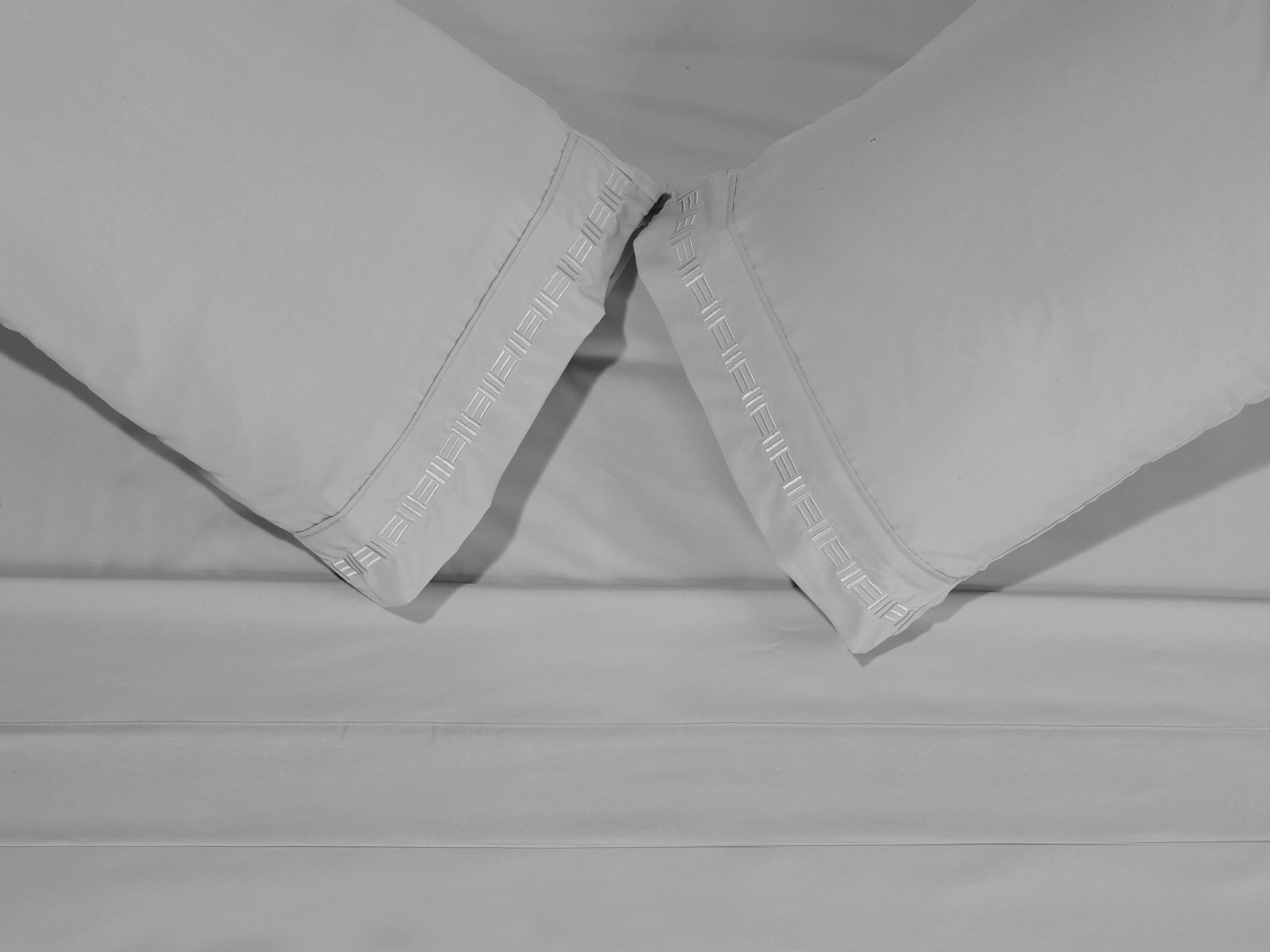 Nilus Twin Sheet Set - Light Grey - Image 5