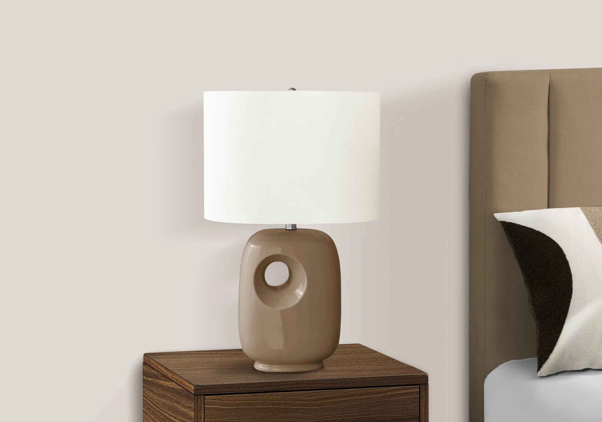 Nysa Table Lamp - Brown - Image 3