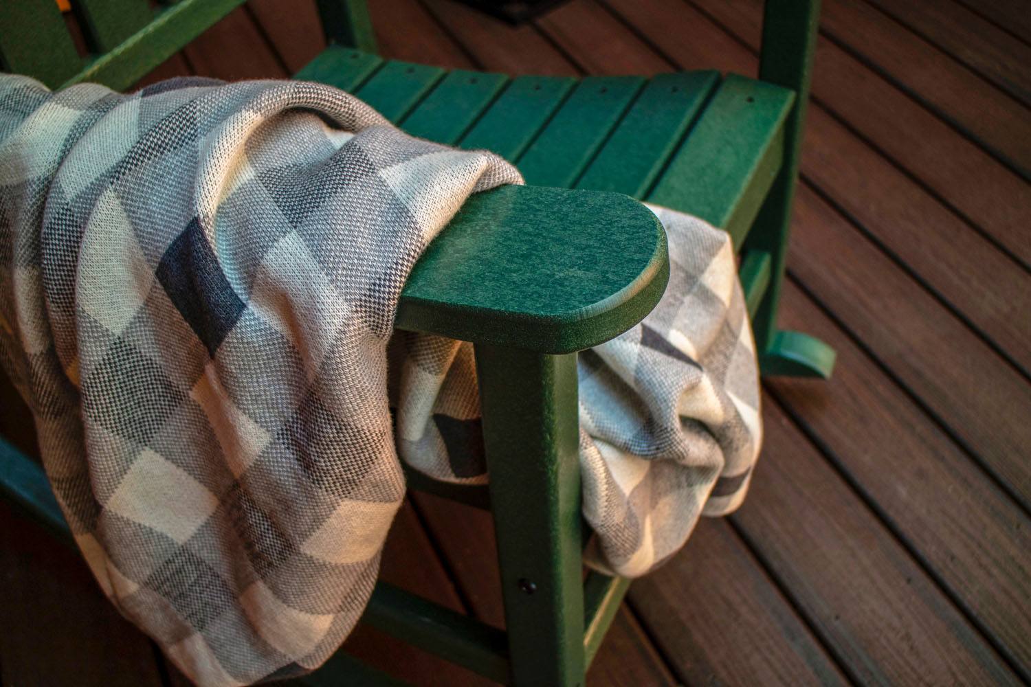 POLYWOOD® Presidential Rocking Chair - Green - Image 4