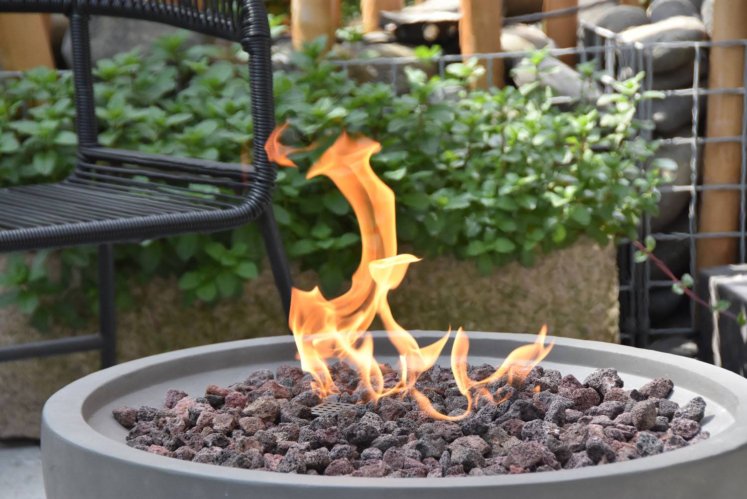 Puuoo Concrete Lava Fire Table (Modena) – Propane - Image 4