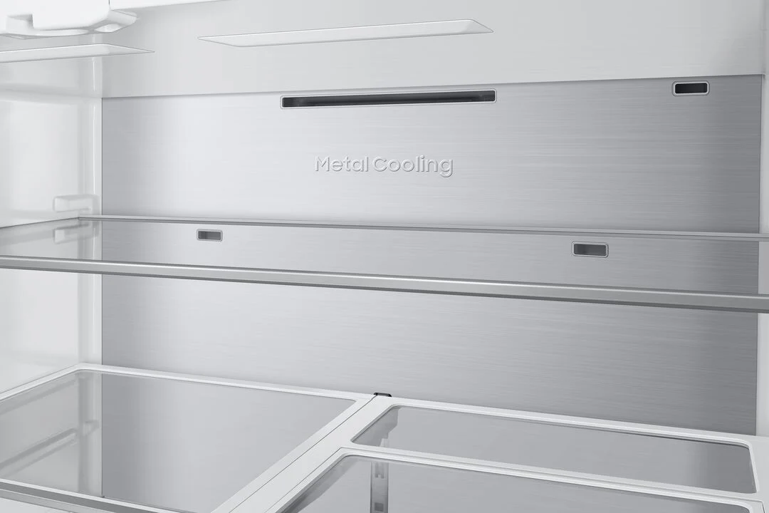 Samsung BESPOKE 36" 22.8 Cu. Ft. Counter-Depth 4-Door French Door Refrigerator with Autofill Pitcher (Without Panels) - RF23BB8600APAA - Image 9
