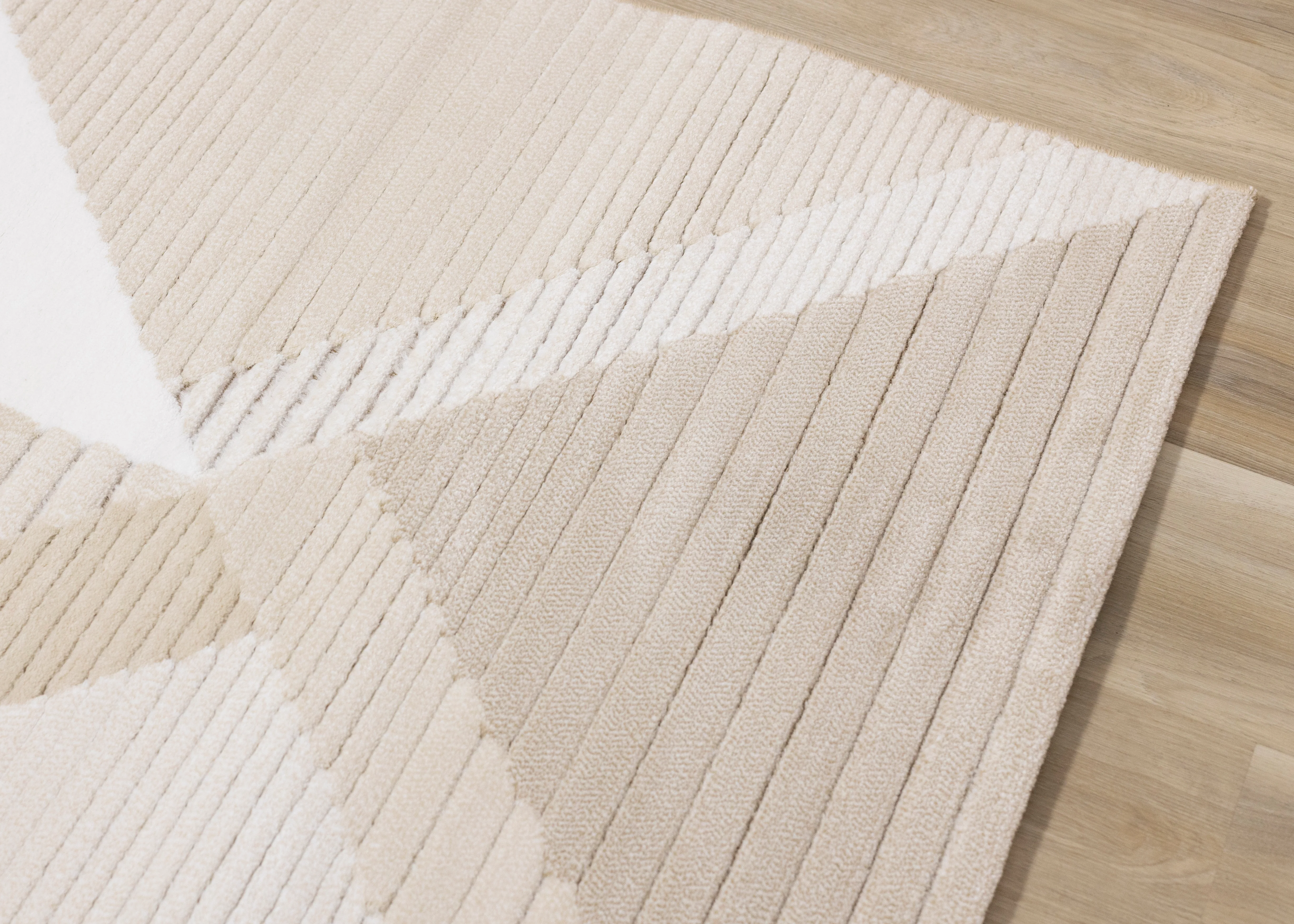 Sandstone Plains 6'7" x 9'6" Elegant Contemporary Geometric Pattern Area Rug - Cream - Image 2