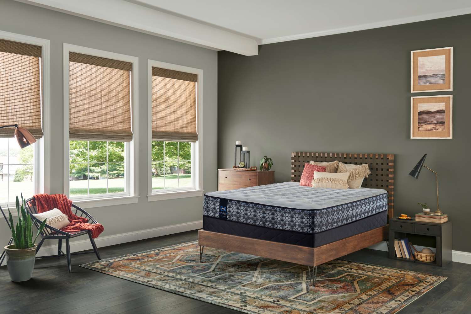 Sealy Posturepedic® Plus Sterling Series - Callie Firm Queen Mattress and Boxspring Set - Image 4