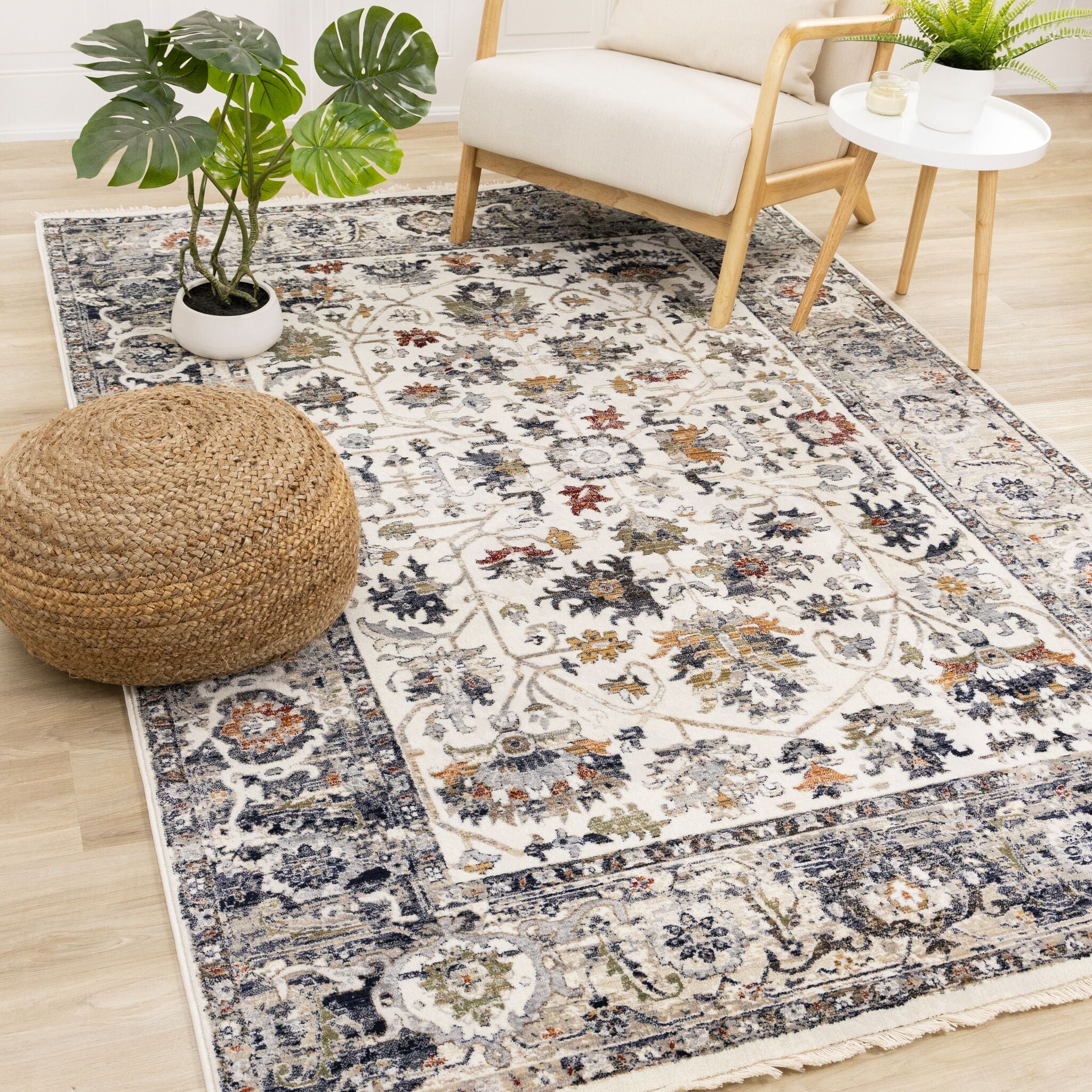 Serene 5'3" x 7'7" Intricate Border Area Rug - Image 3