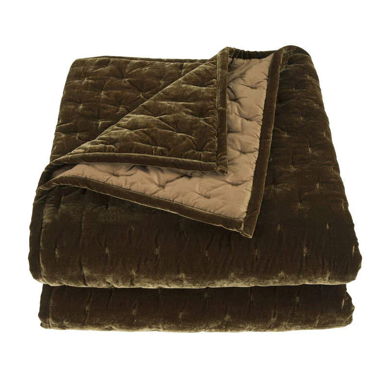 Sierpnia Silk Look Velvet Queen Quilt - Green Ochre - Image 2
