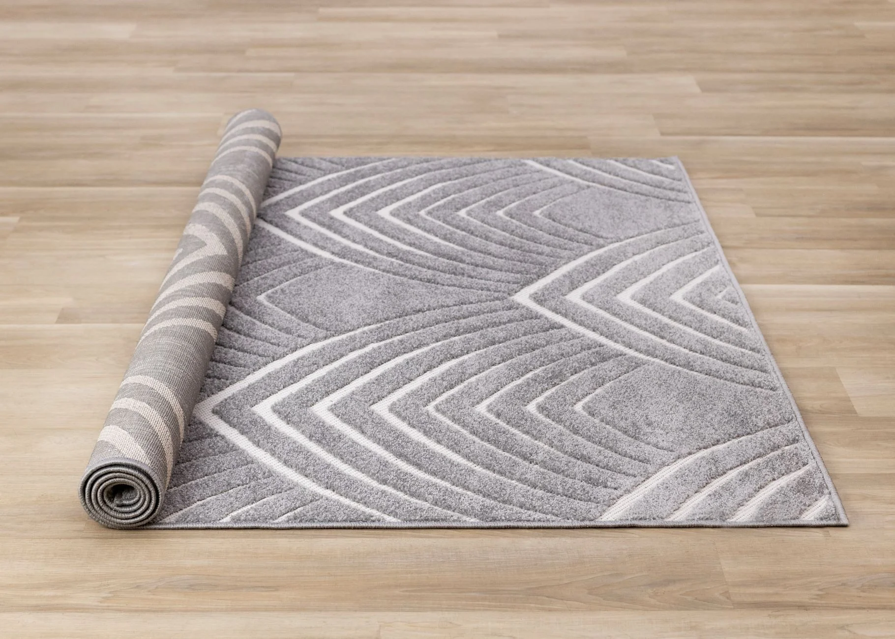 Silver Arches 5'3" x 7'7" Geometric Area Rug - Grey, White - Image 6