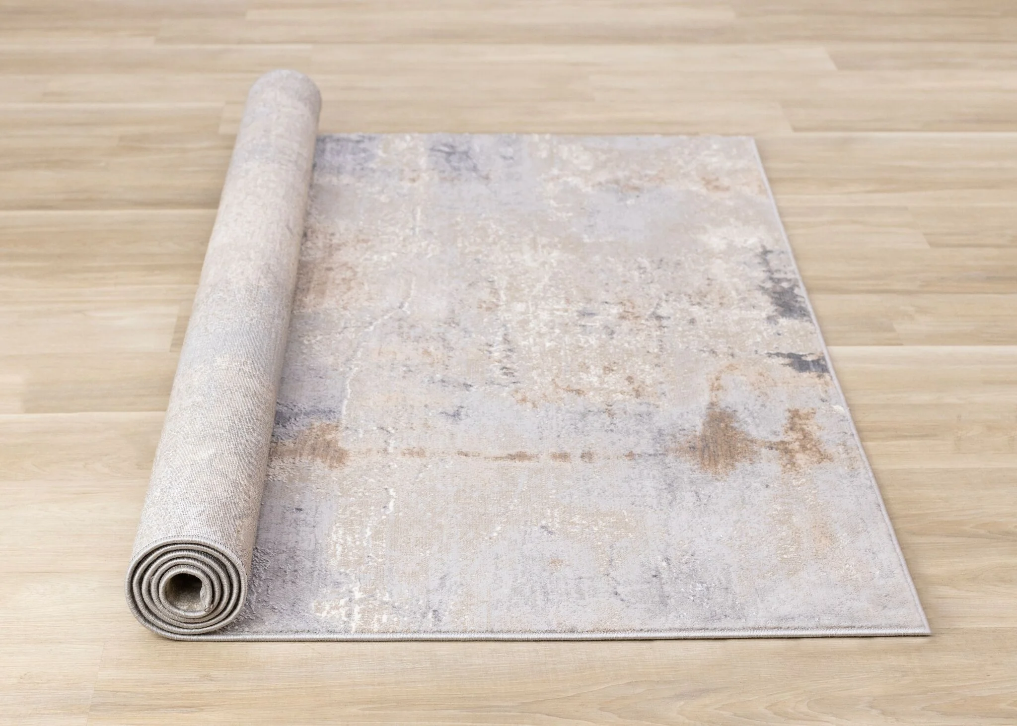 Smoky Terrain 5'3" x 7'7" Distressed Design Area Rug - Taupe, White, Brown - Image 9