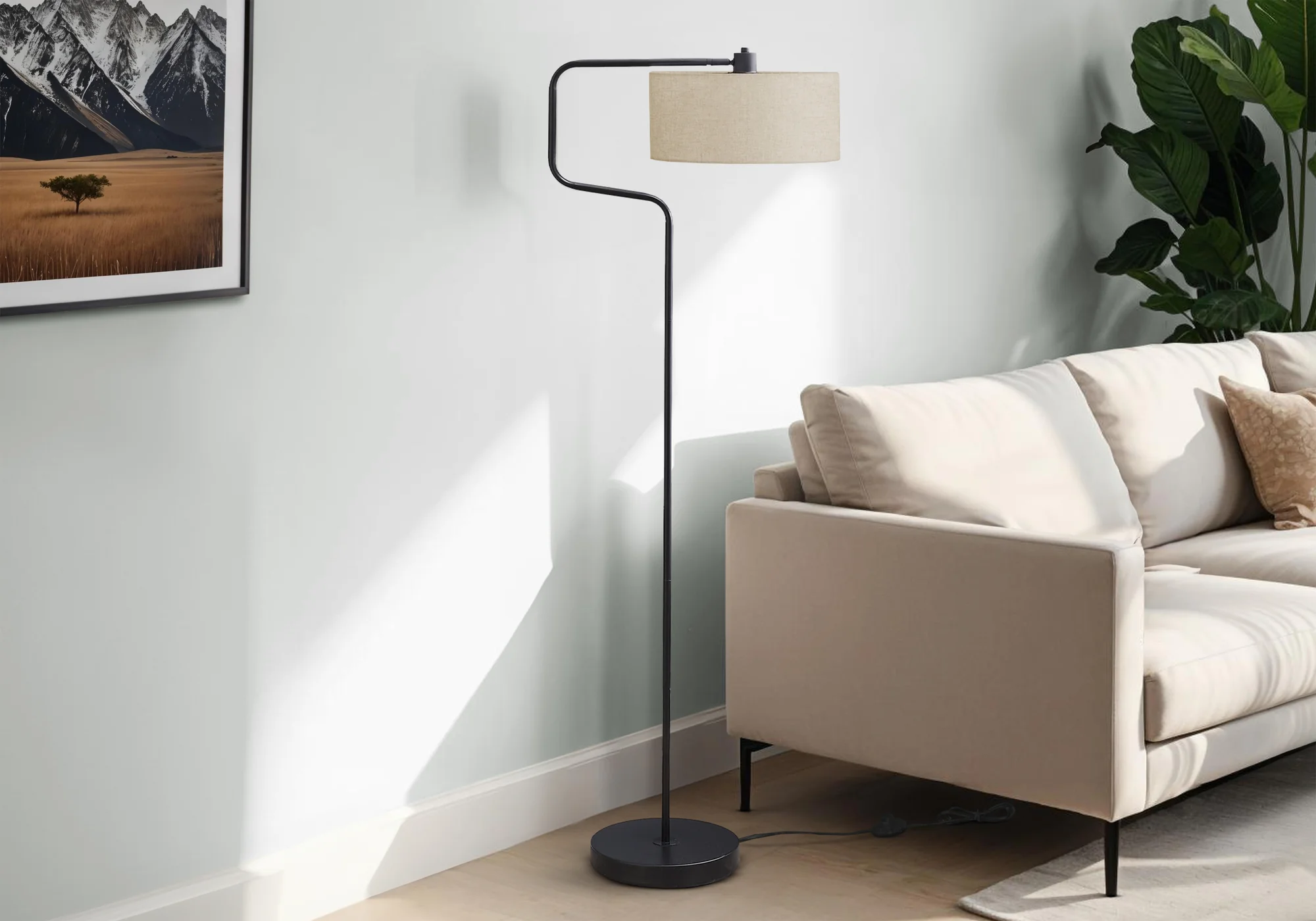 Solis Floor Lamp - Black - Image 2