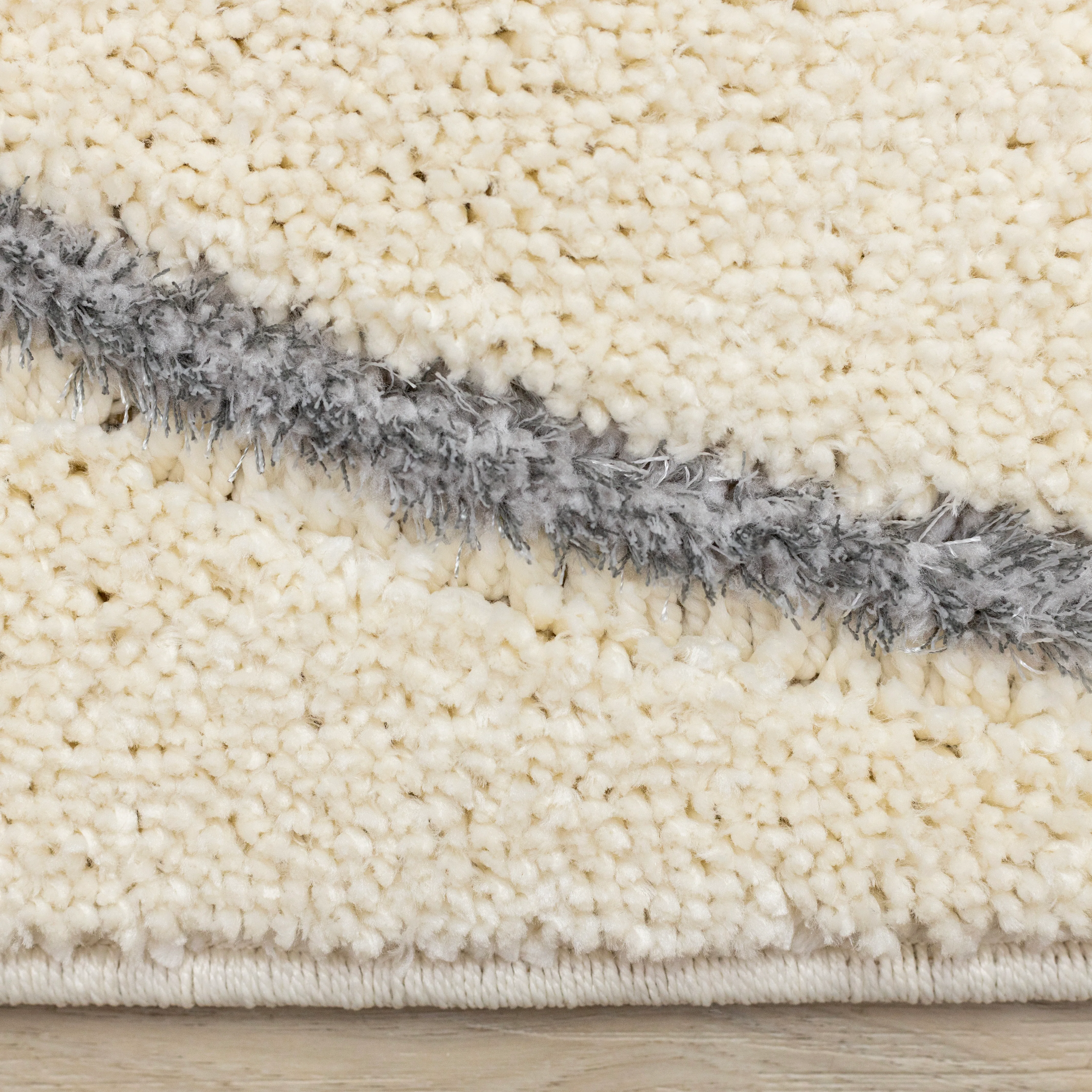 Sully 5'3" x 7'7" Circle Swirl Area Rug - Cream - Image 6