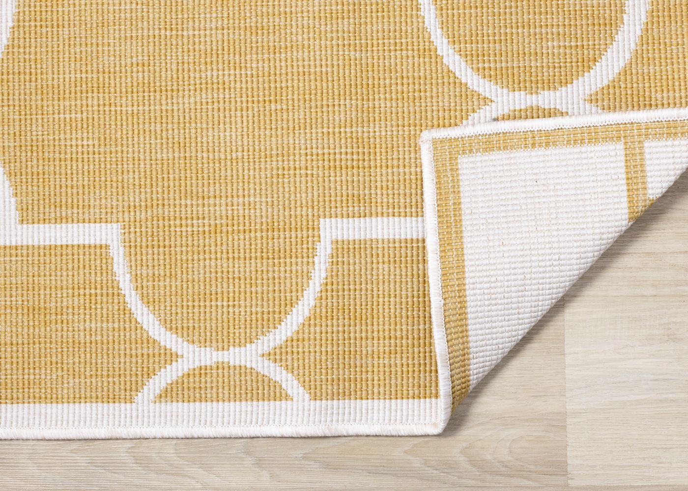 Summer Breeze 5'3" x 7'7" Outdoor Reversible Geometric Rug - Yellow, White - Image 5