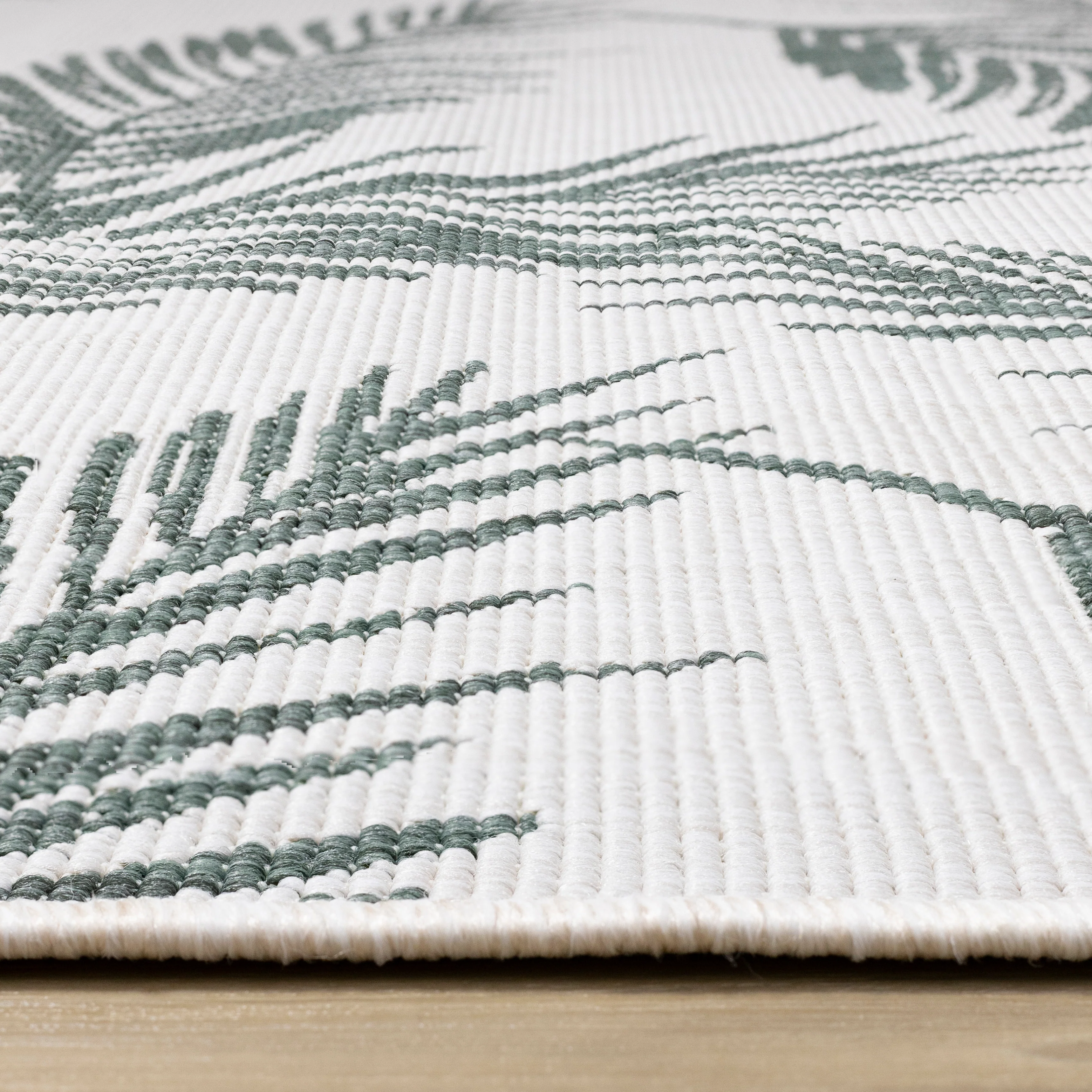 Summer Breeze 5'3" x 7'7" Outdoor Reversible Rug - Green, Leaf Motif - Image 7