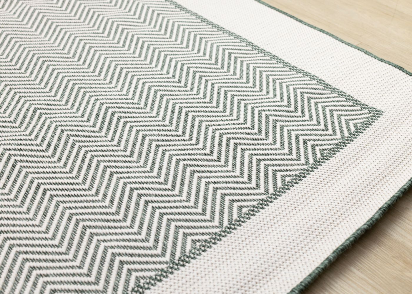 Summer Breeze 6'7" x 9'6" Outdoor Chevron Border Rug - Green, White - Image 3