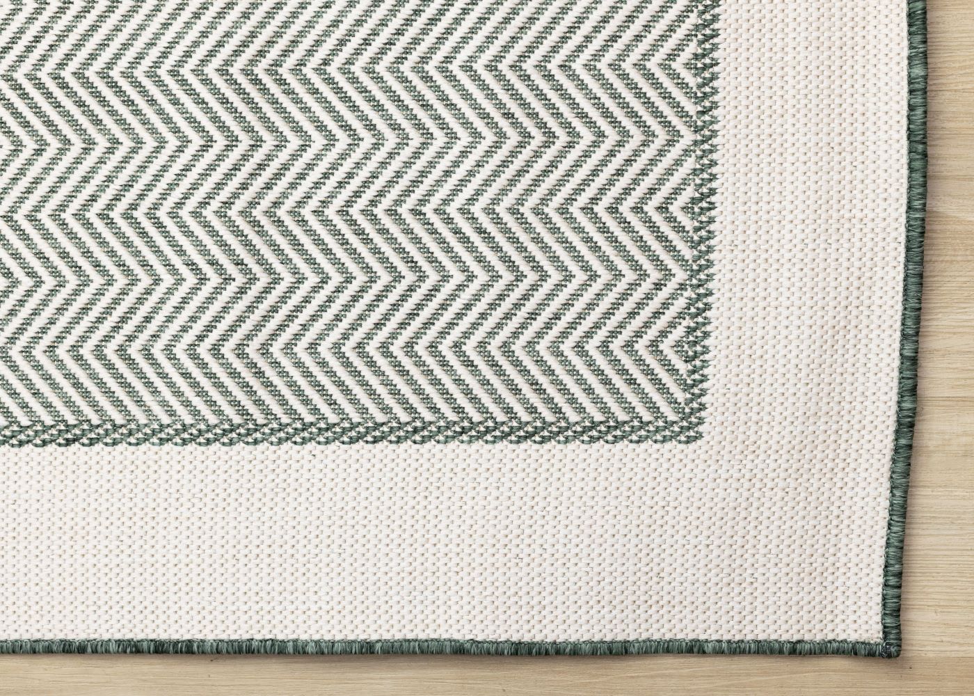Summer Breeze 6'7" x 9'6" Outdoor Chevron Border Rug - Green, White - Image 4