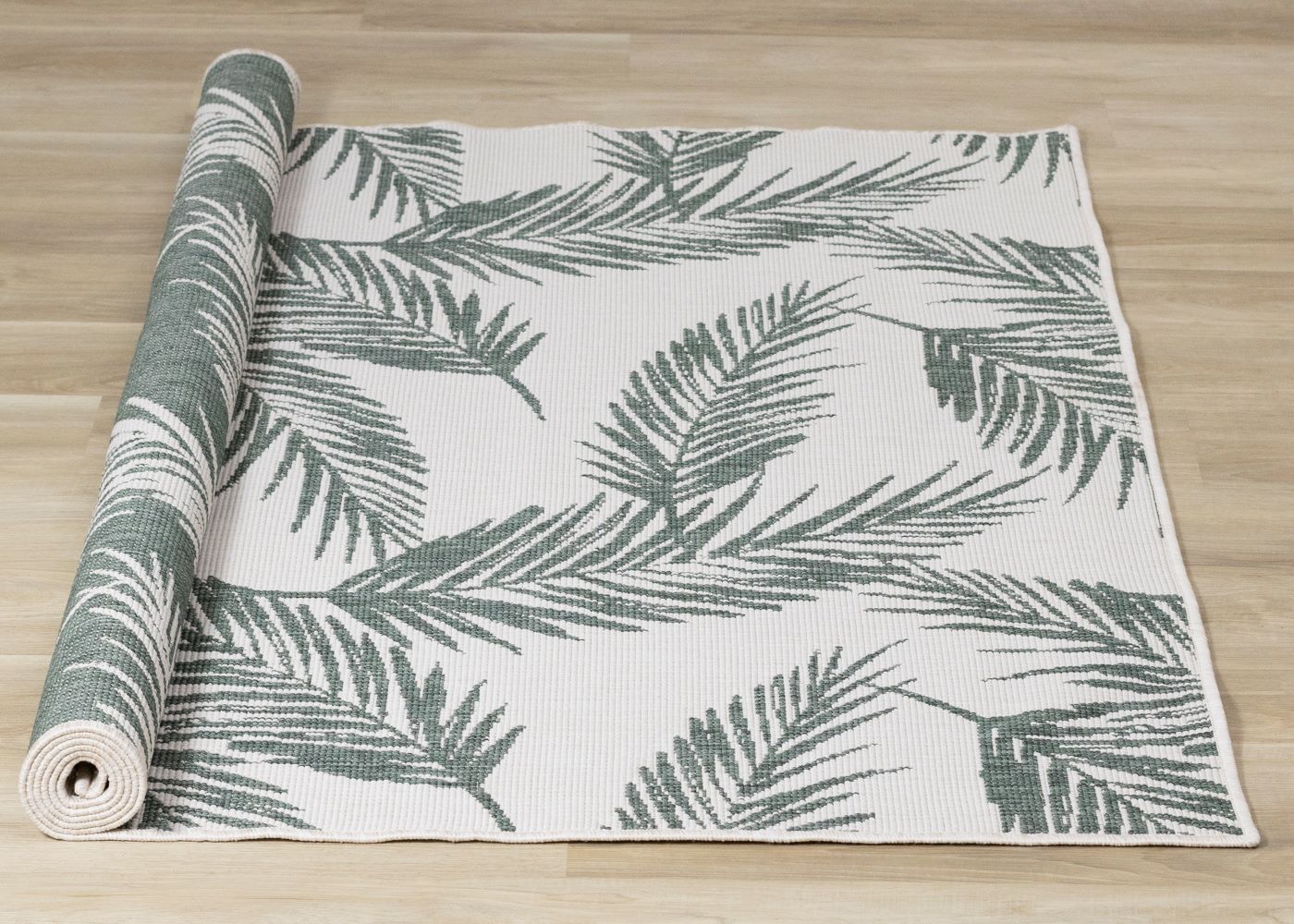 Summer Breeze 6'7" X 9'6" Outdoor Reversible Rug - Green, Leaf Motif - Image 5