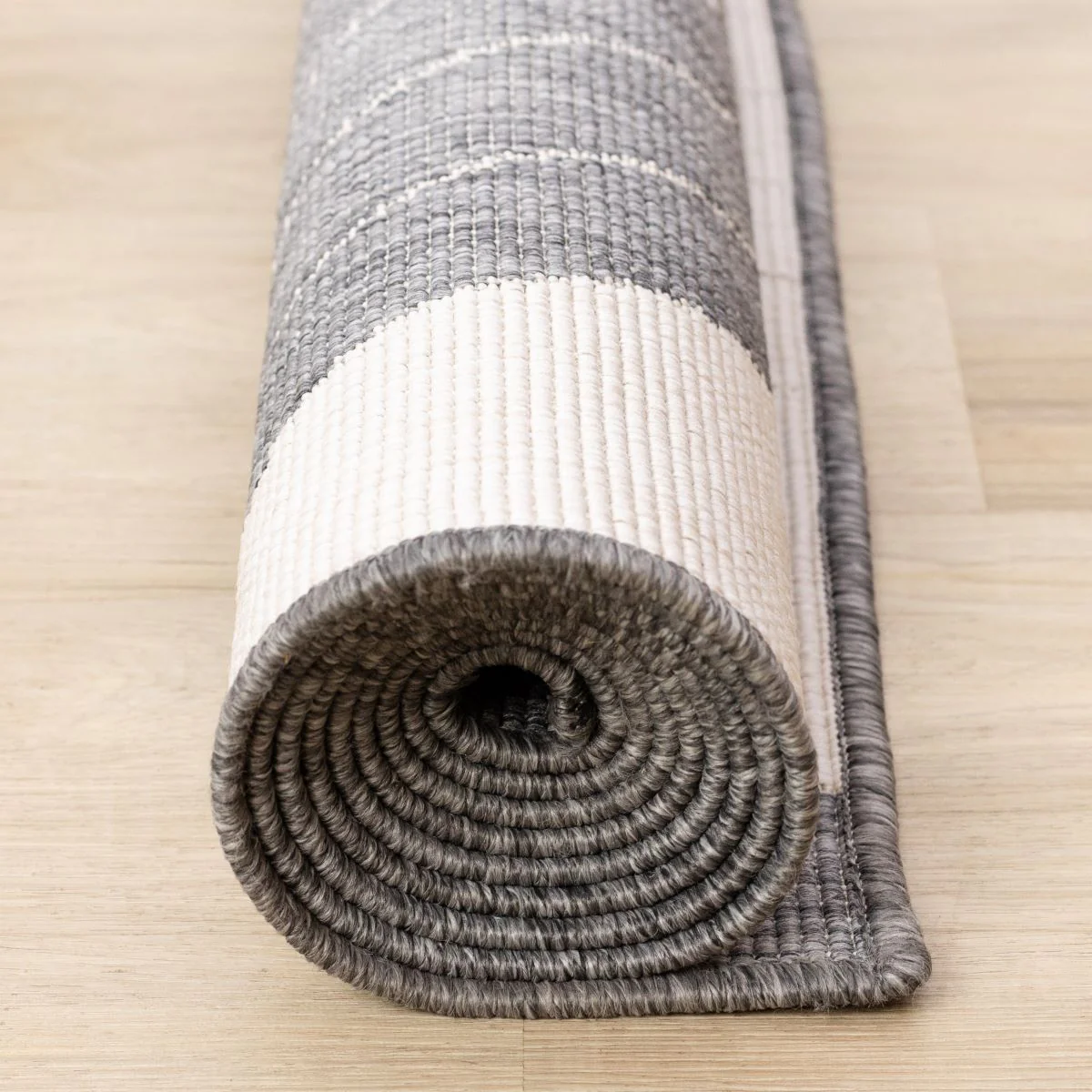 Summer Breeze 6'7" x 9'6" Outdoor Rug Double Arches - Grey, White - Image 9