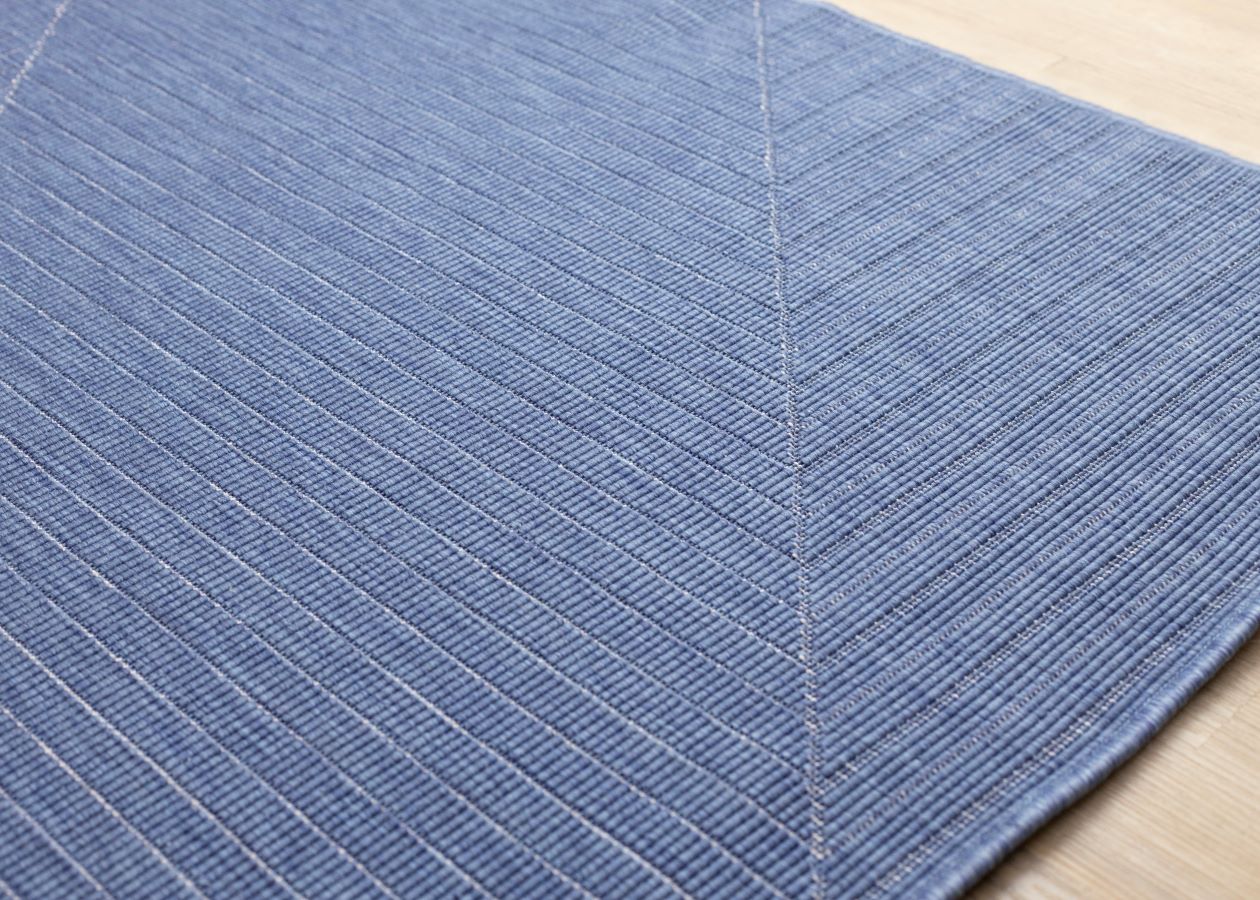 Summer Breeze 6'7" x 9'6" Outdoor Rug Traverse Stripes - Blue, White - Image 3