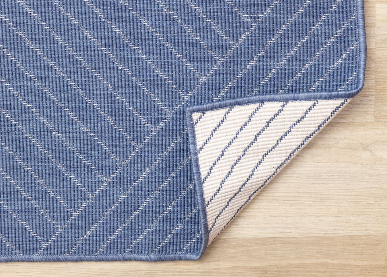 Summer Breeze 6'7" x 9'6" Outdoor Rug Traverse Stripes - Blue, White - Image 5