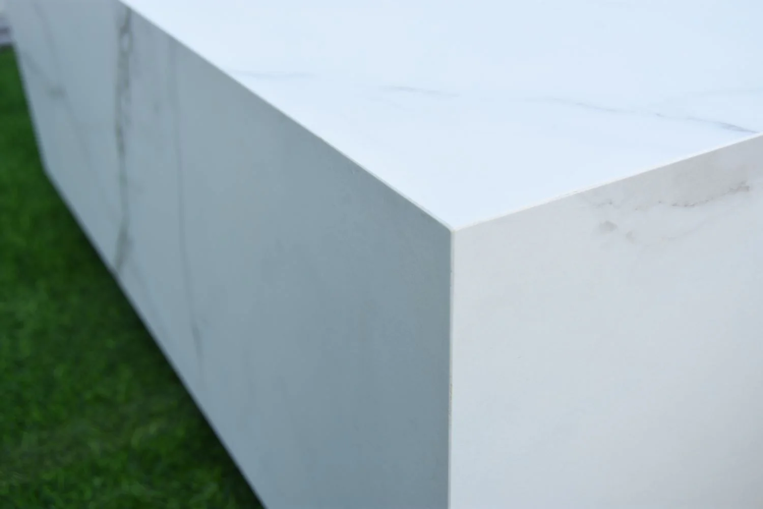 Tambora Marble Porcelain Fire Pit (Elementi) - White / Propane - Image 4