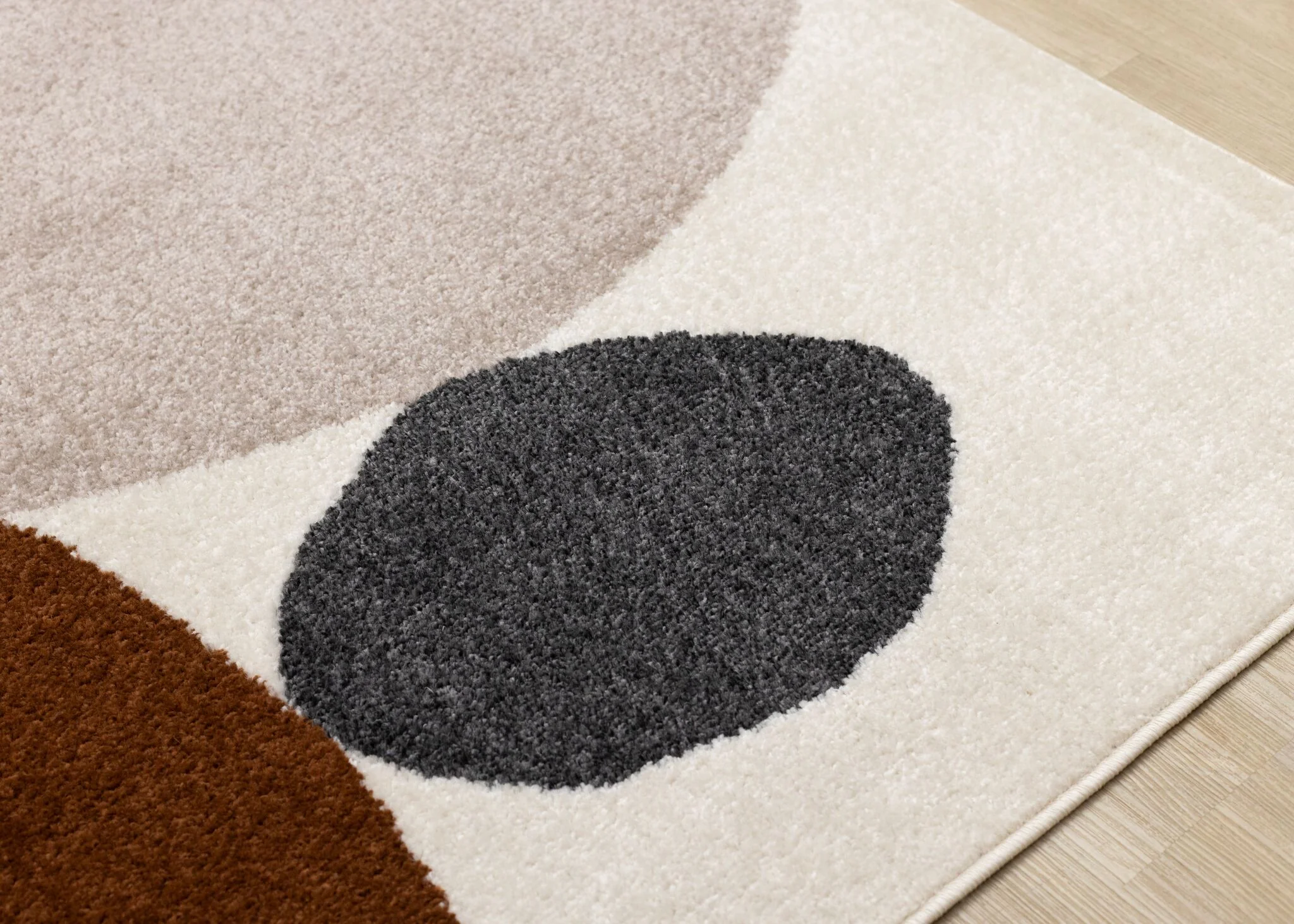 Warm Elements 5'3" x 7'7" Pebbles Design Area Rug - Cream - Image 3