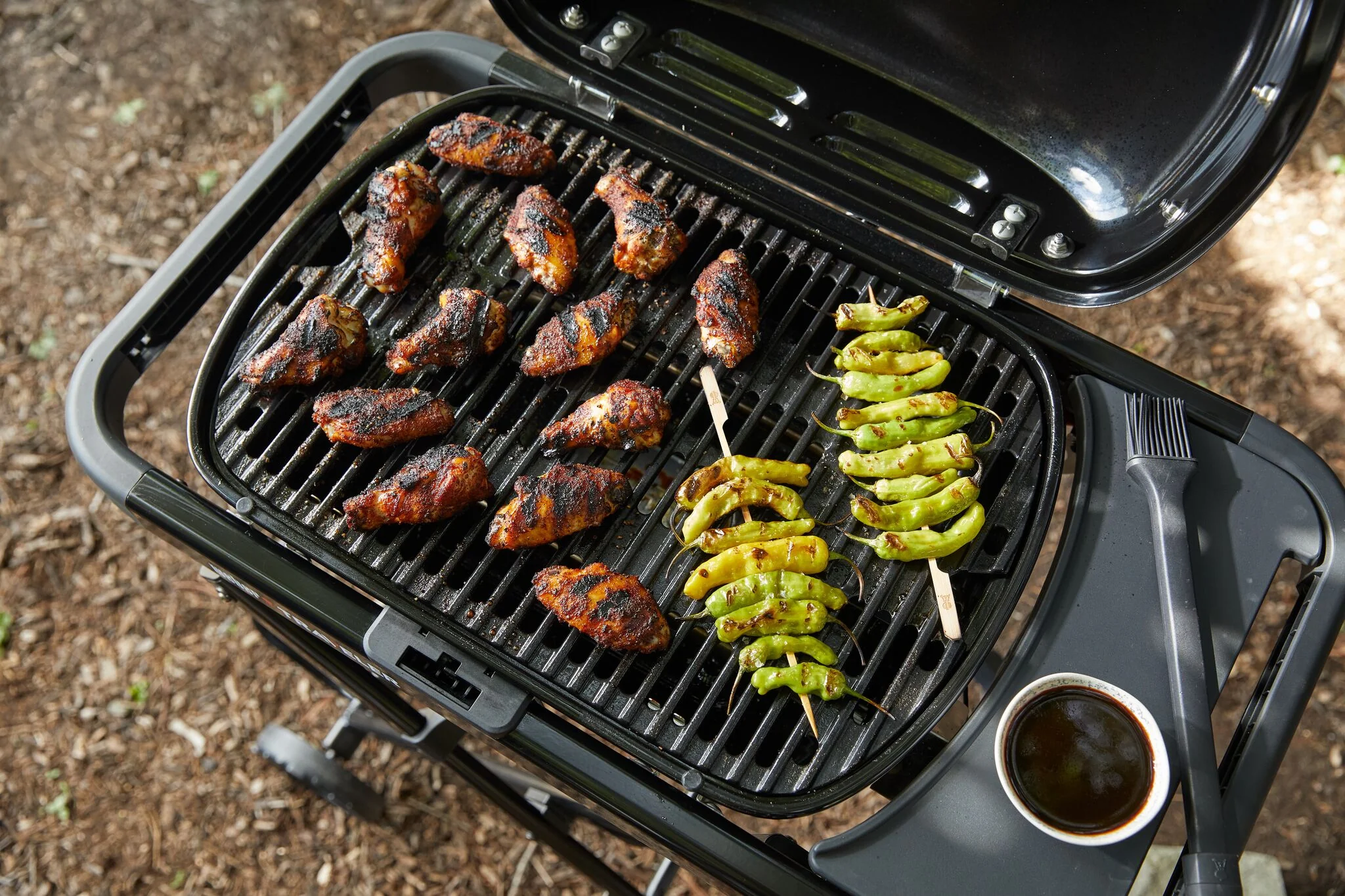 Weber Traveler Compact Portable Gas Grill - 1501741 - Image 7
