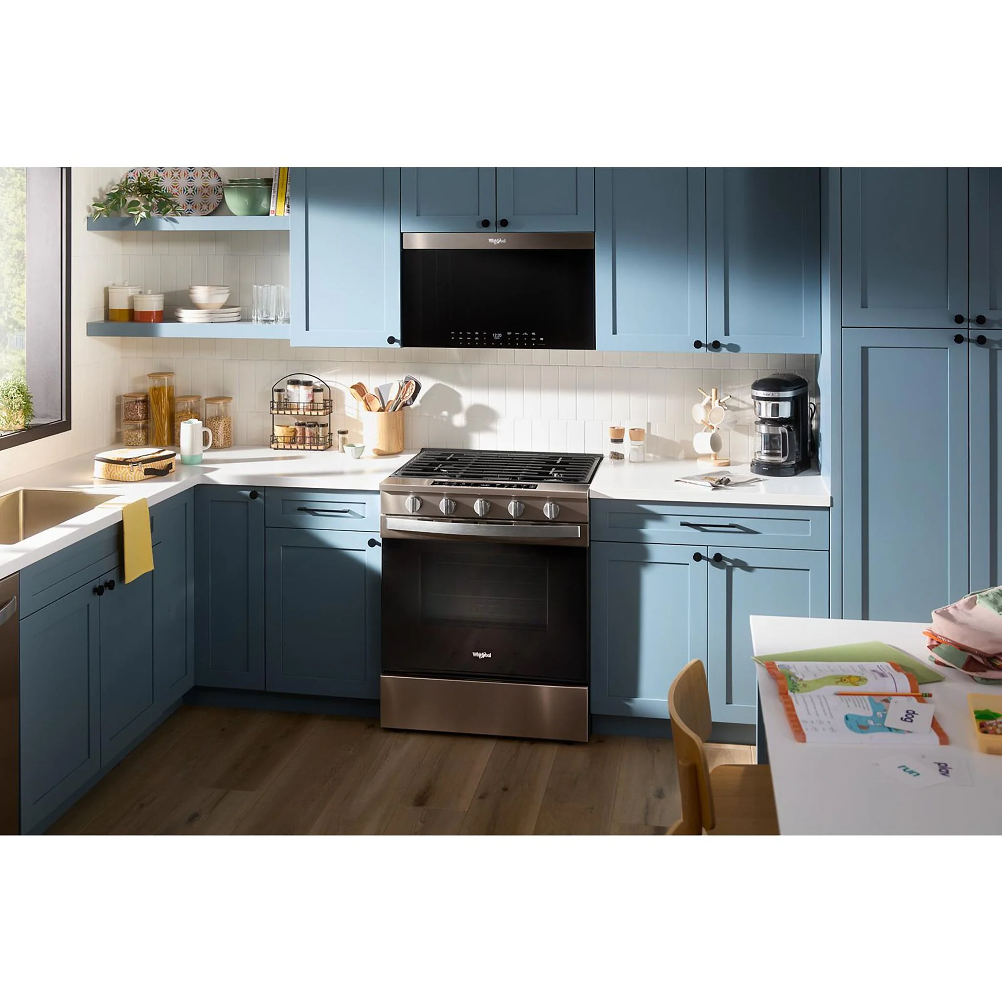 Whirlpool Black-on-Stainless Slide-In Gas Range (5 Cu.Ft.)- WSGS7530RV - Image 2