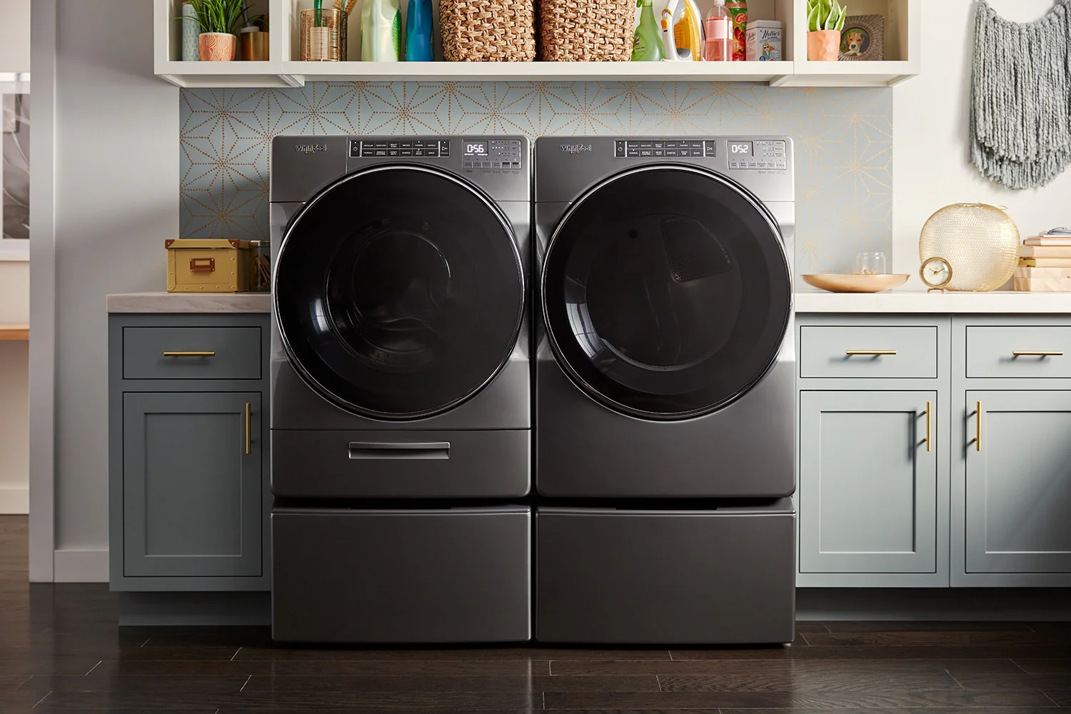 Whirlpool Chrome Shadow Front-Load Washer (5.8 cu. ft.) & Electric Dryer (7.4 cu. ft.) - WFW8620HC/YWED8620HC - Image 8