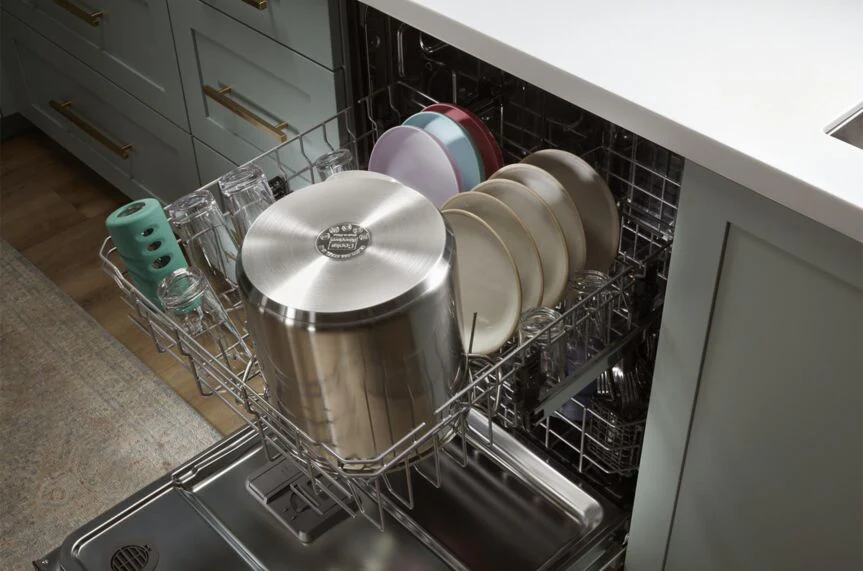 Whirlpool Fingerprint Resistant Stainless Steel Dishwasher with Deep Top Rack (50 dBA) - WDT740SALZ - Image 3