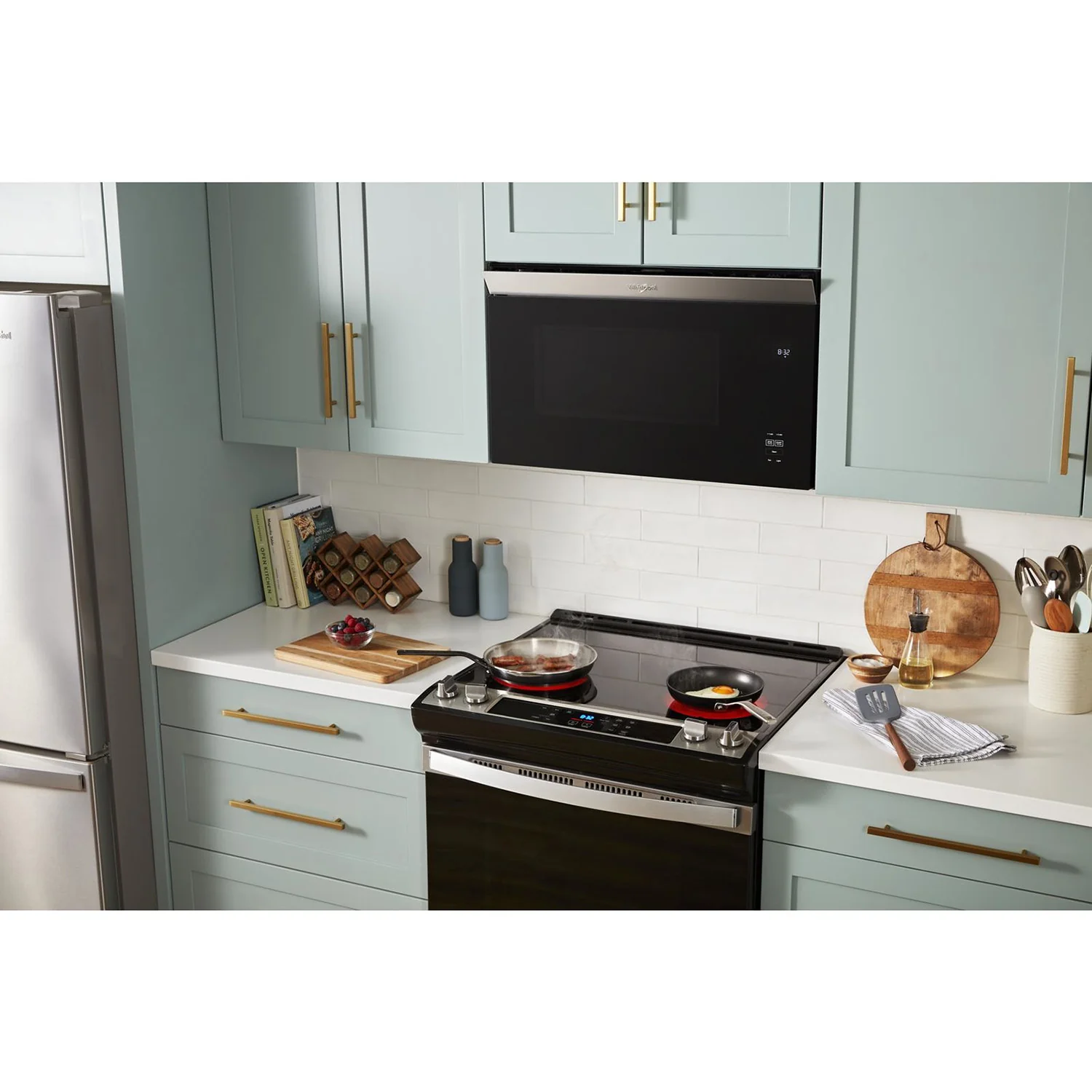 Whirlpool Fingerprint Resistant Stainless Steel Over-the-Range Microwave (1.10 Cu Ft) - YWMMF5930PZ - Image 7
