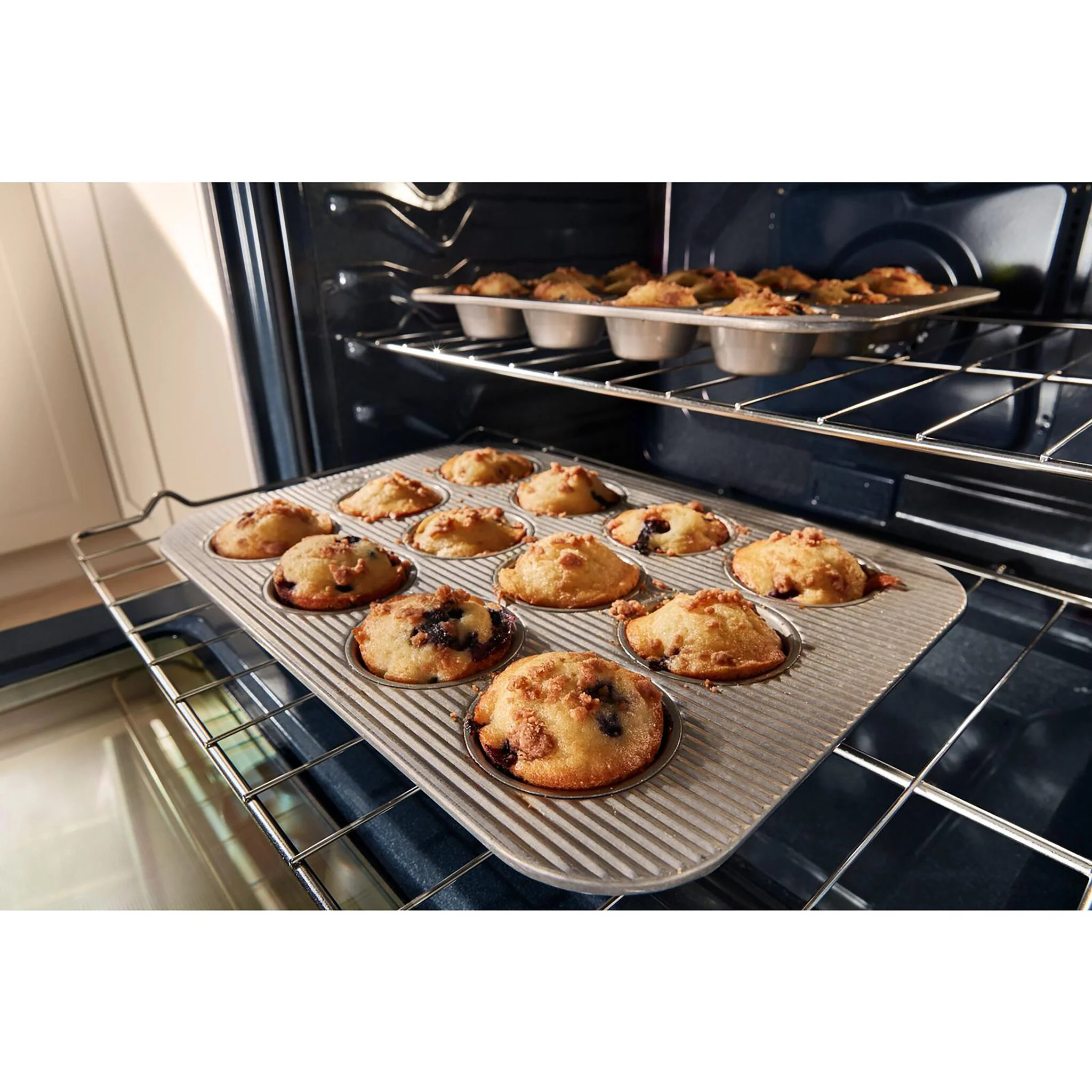 Whirlpool Print Resistant Black Stainless Gas Freestanding Range (5 Cu.Ft.) - WFGS5030RV - Image 7
