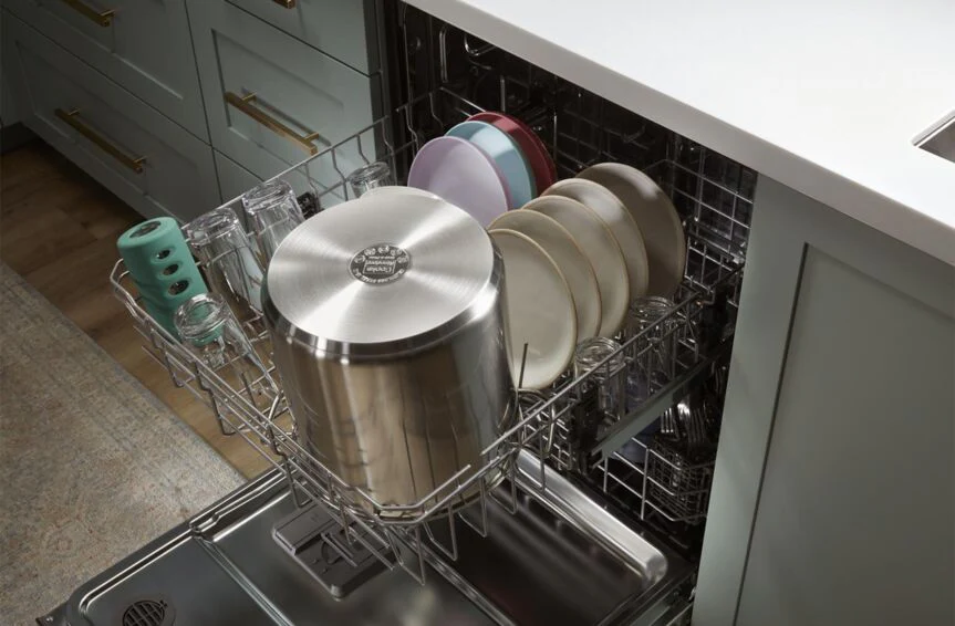 Whirlpool White Dishwasher with Deep Top Rack (50 dBA) - WDT740SALW - Image 5