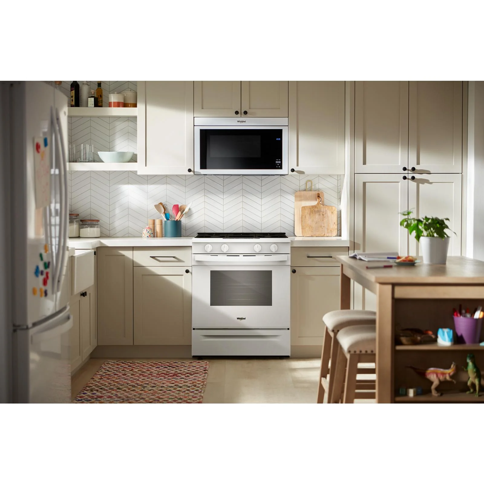 Whirlpool White Slide-In Smart Gas Range (5.0 Cu. Ft.) - WSGS3330TW - Image 2