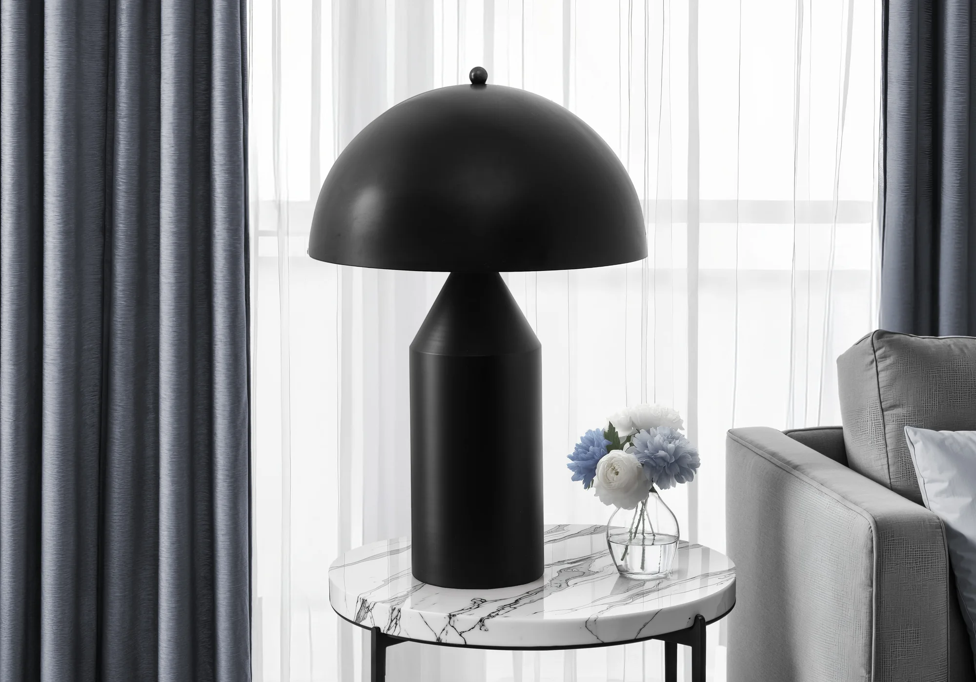Zeni Table Lamp - Black - Image 2