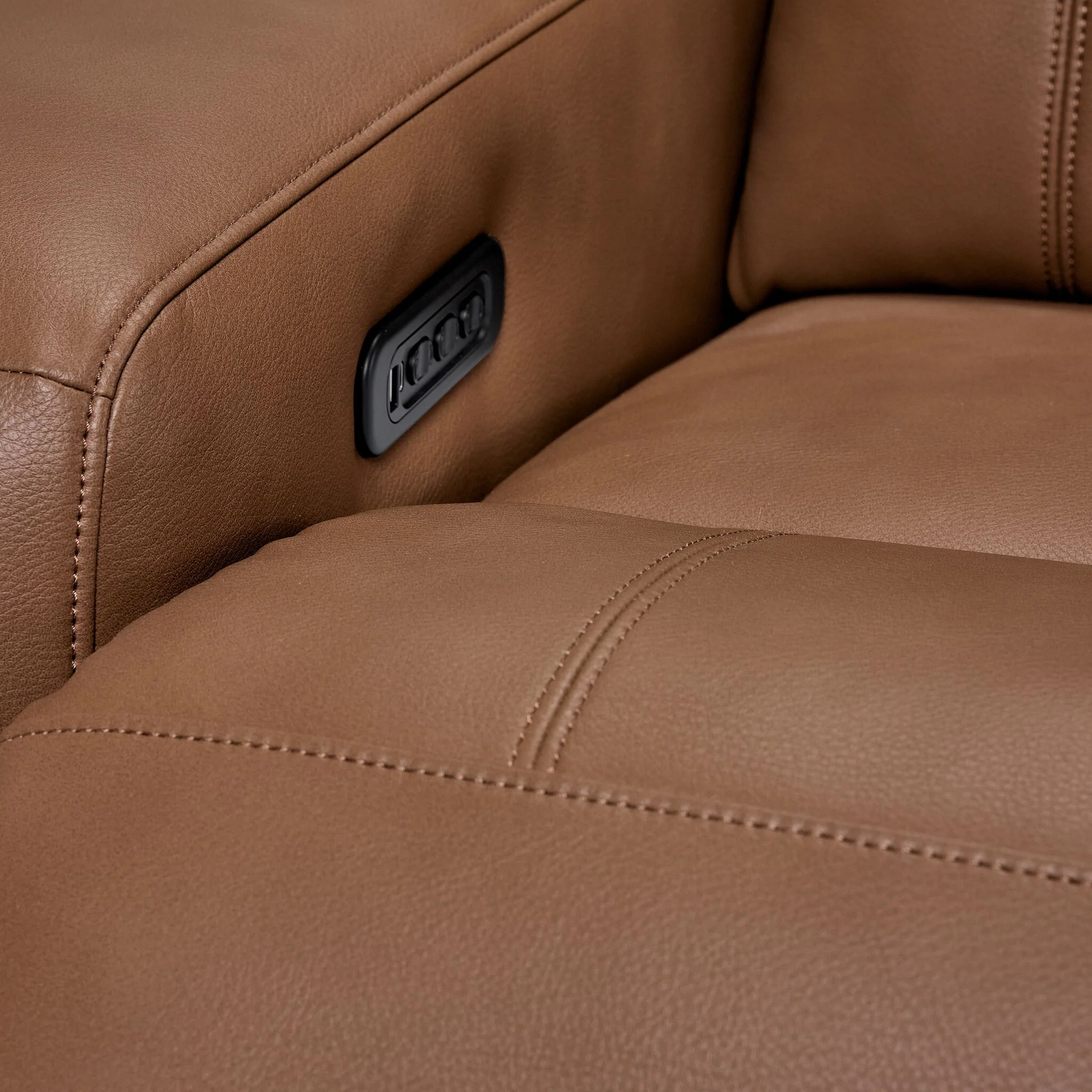 In Harmony - Zeppelin Power Reclining Sofa and Recliner Set- Tan - Image 7