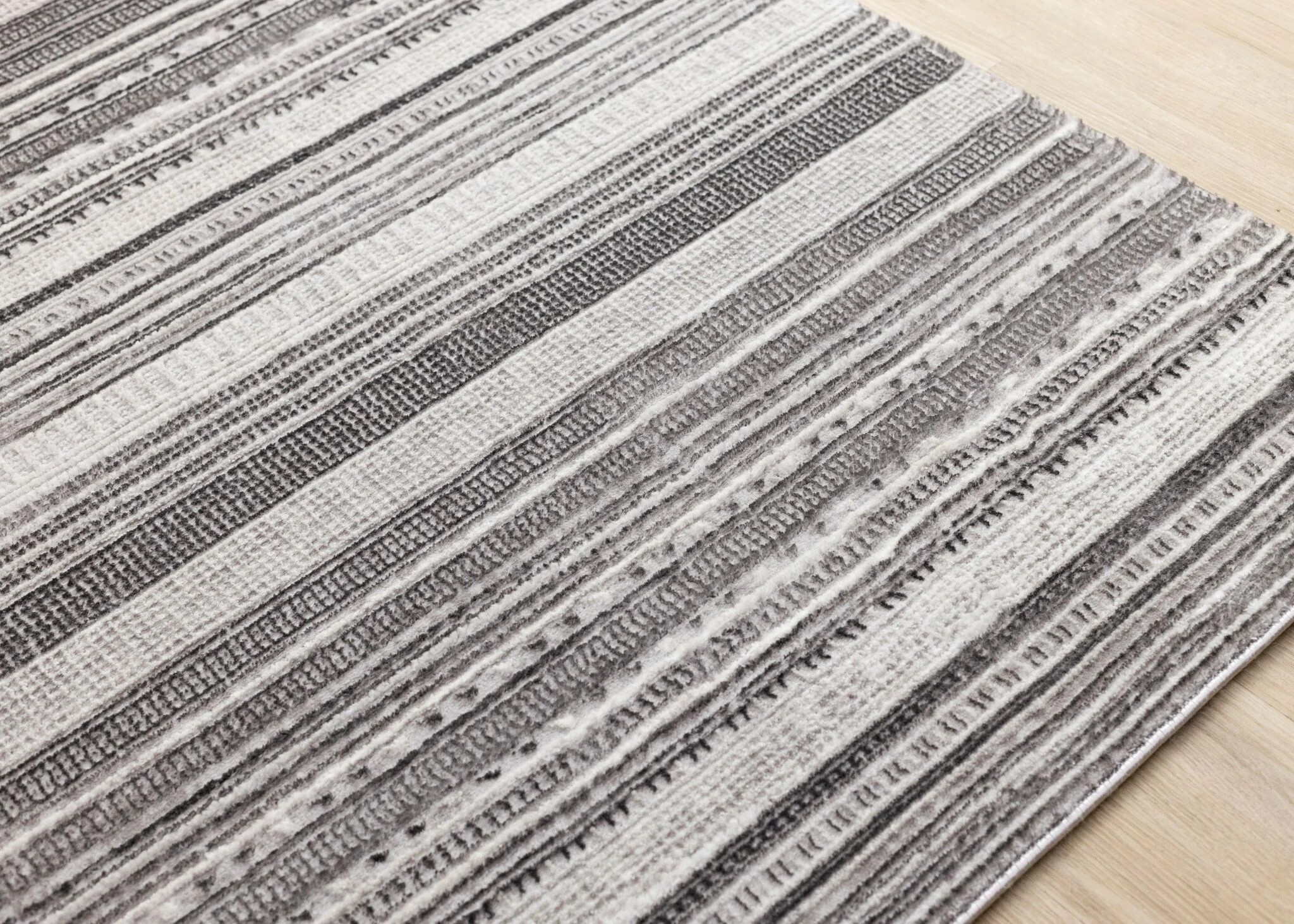 Zola 5'3" x 7'7" Patterned Rows Area Rug - Grey, White, Black - Image 8