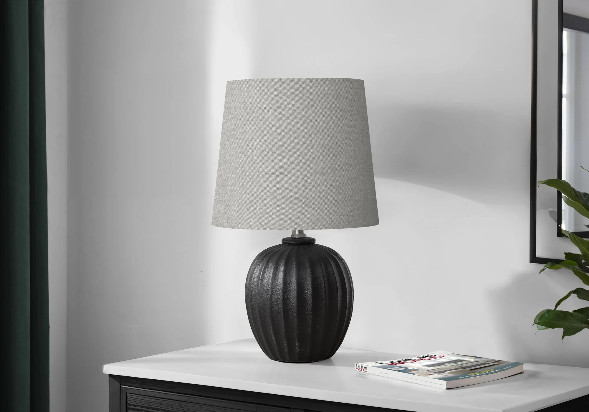 Zoren Table Lamp - Black - Image 2